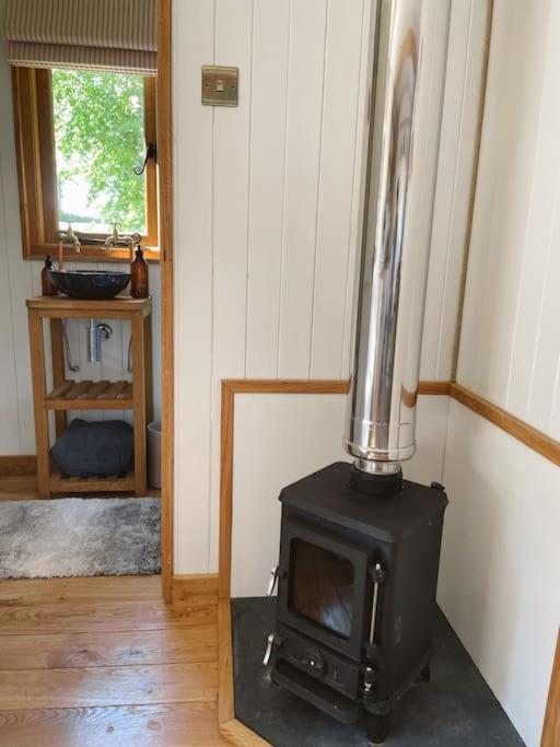 The Hereford Hut, Charming 1 Bedroom Shepherds Hut Callow Eksteriør bilde